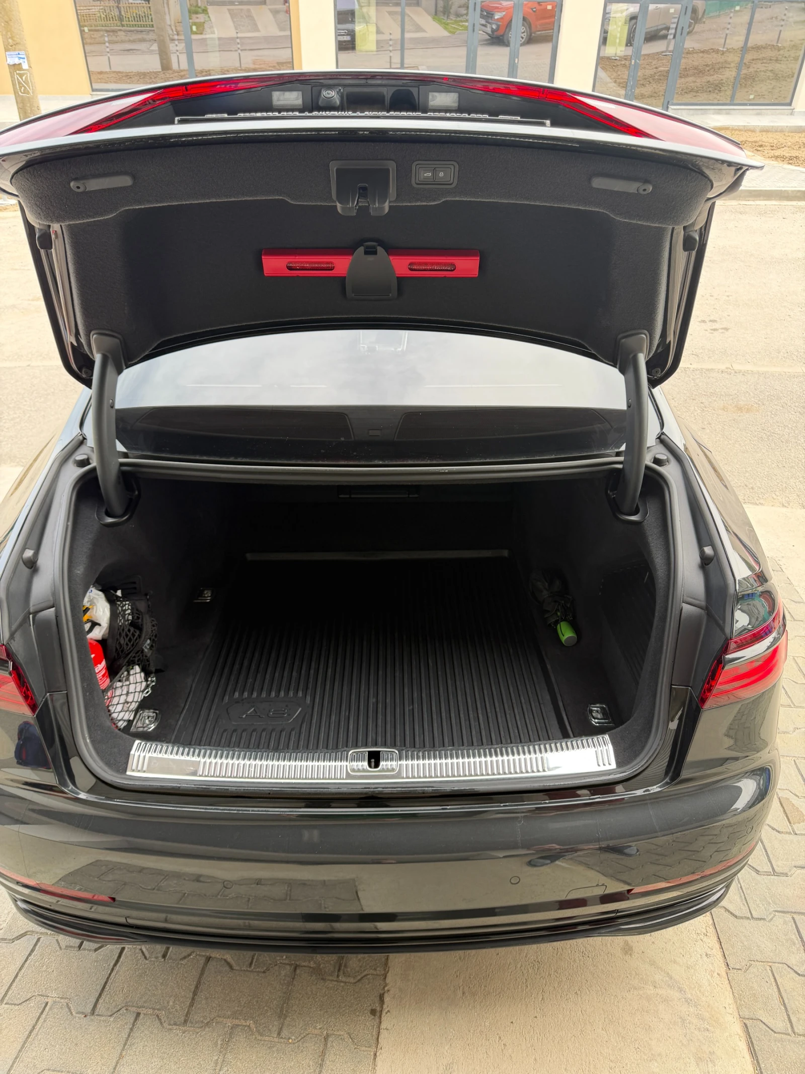 Audi A8, снимка 14 - Автомобили и джипове - 54194065