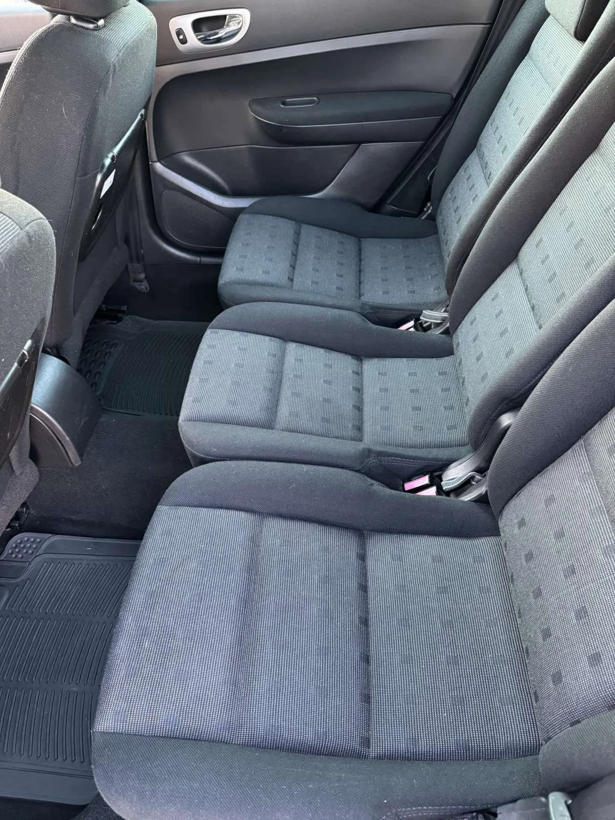 Peugeot 307 Facelift 1.6, снимка 14 - Автомобили и джипове - 54320896