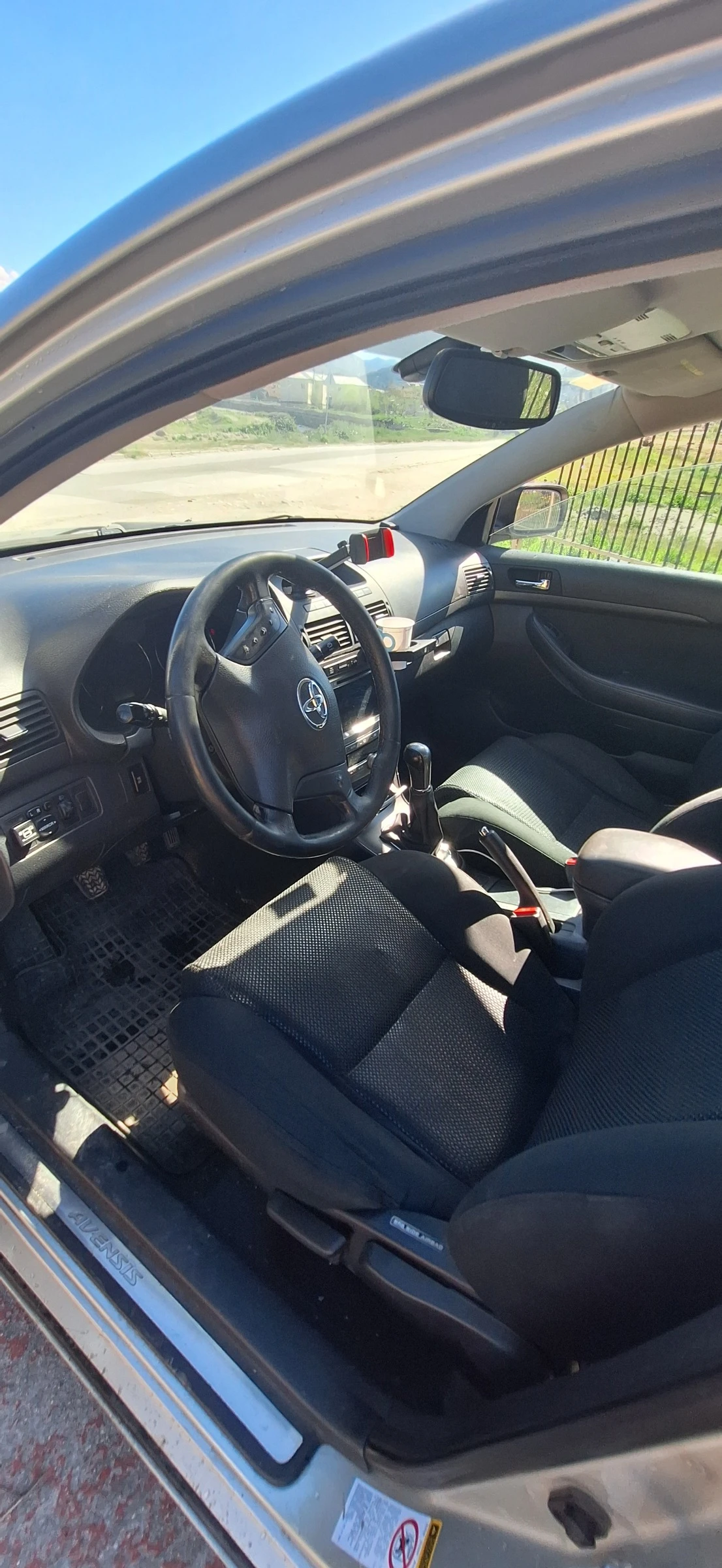 Toyota Avensis, снимка 5 - Автомобили и джипове - 54321643