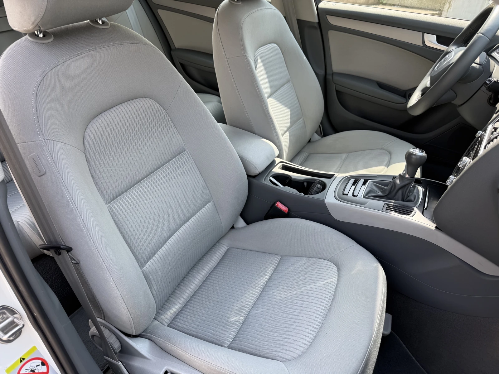 Audi A4 2.0TDI Quattro, снимка 11 - Автомобили и джипове - 54353405