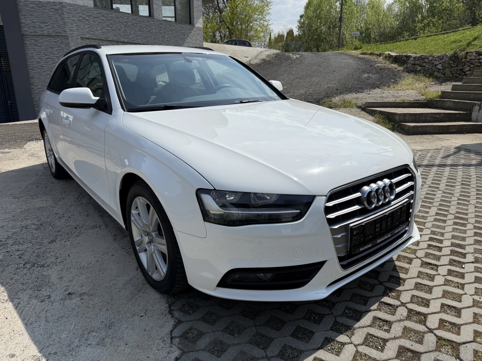 Audi A4 2.0TDI Quattro, снимка 2 - Автомобили и джипове - 54353405