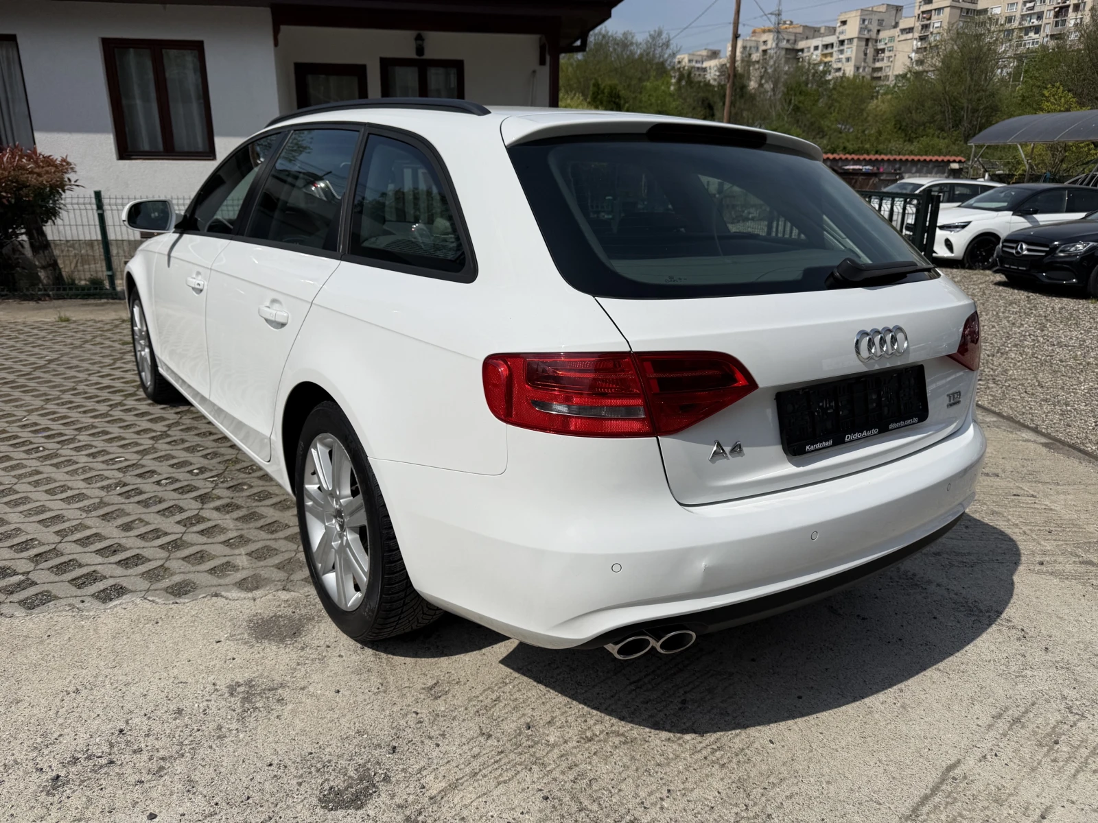 Audi A4 2.0TDI Quattro, снимка 6 - Автомобили и джипове - 54353405