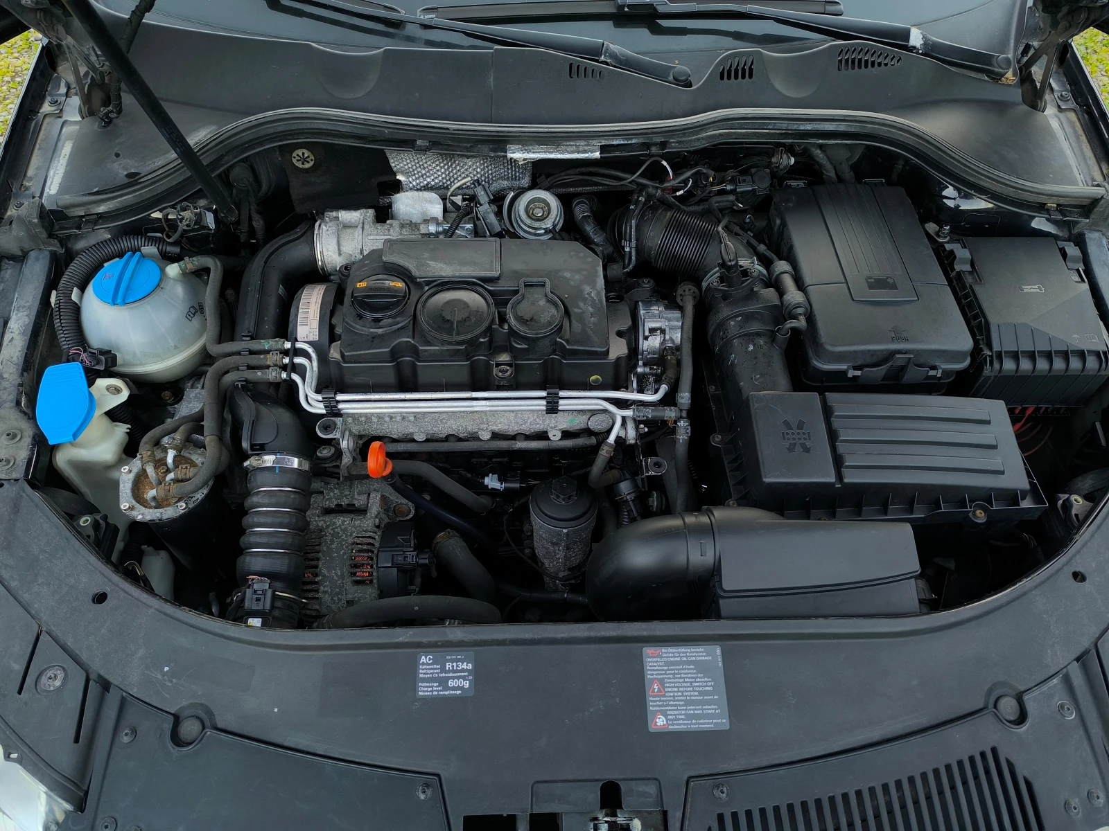 VW Passat 2.0TDI-140кс(BMP)-6 скорости-4x4-КЛИМАТИК-HIGHLINE, снимка 16 - Автомобили и джипове - 54574337
