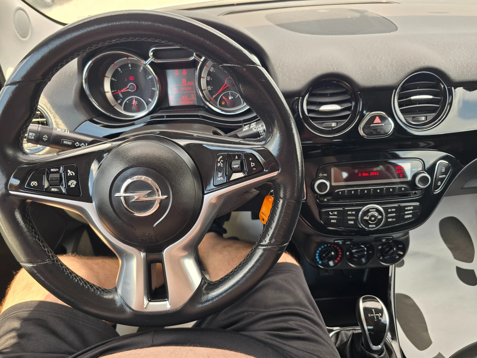 Opel Adam 1.4i-87k.c-AVTOMATIC-EURO6, снимка 13 - Автомобили и джипове - 54869274