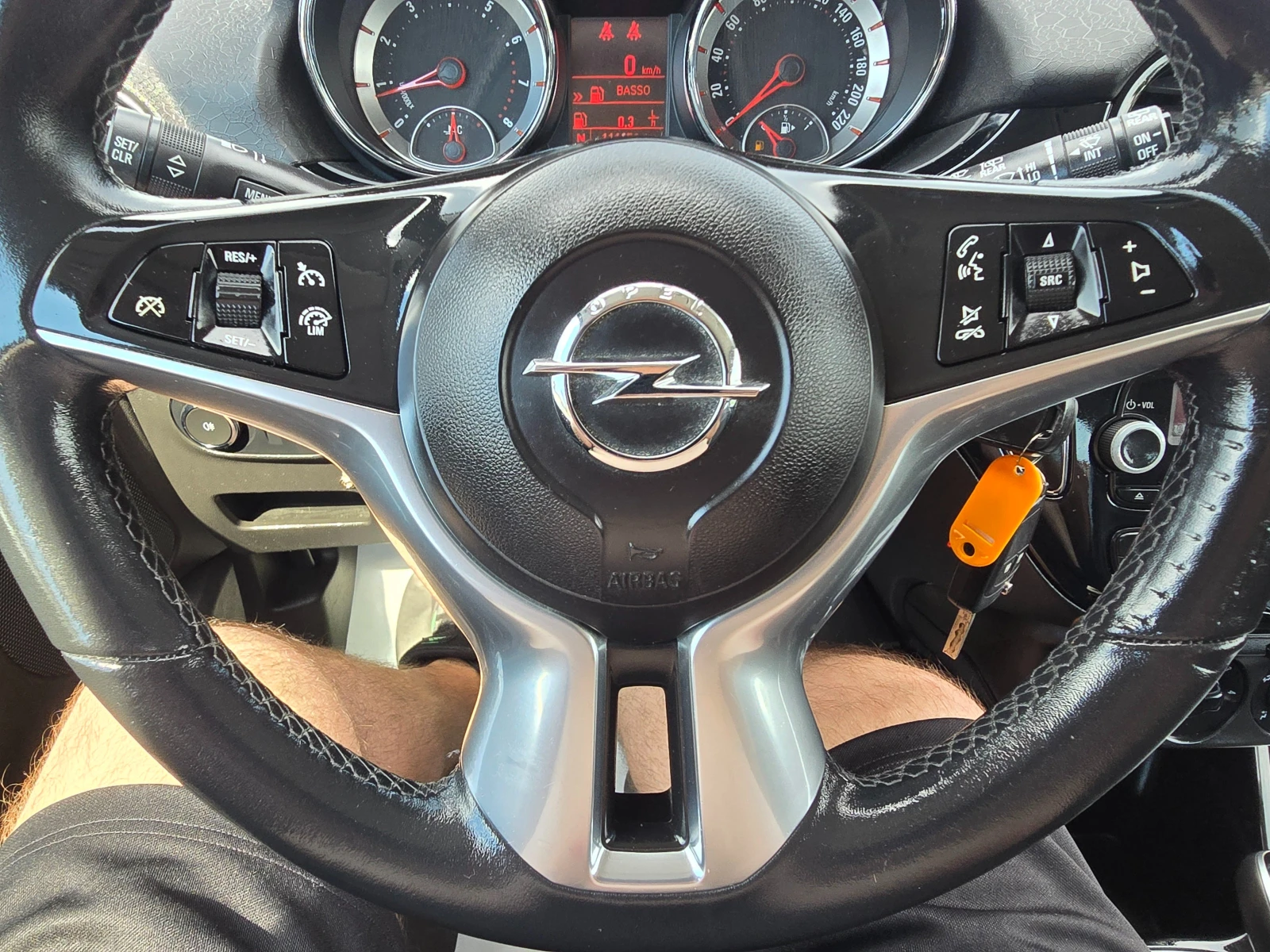 Opel Adam 1.4i-87k.c-AVTOMATIC-EURO6, снимка 17 - Автомобили и джипове - 54869274
