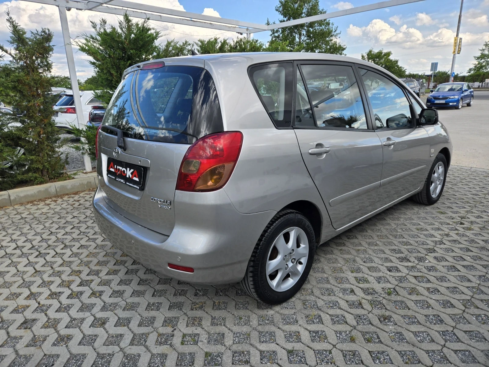 Toyota Corolla verso 1.6VVTI-110кс= 92.000км= КЛИМАТРОНИК= УНИКАТ, снимка 3 - Автомобили и джипове - 54933347