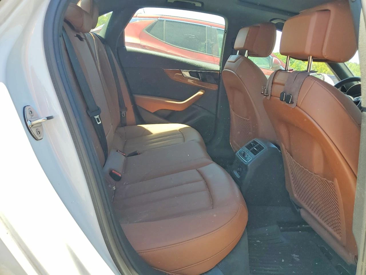 Audi A4 2.0l Premium 40, снимка 10 - Автомобили и джипове - 55094100