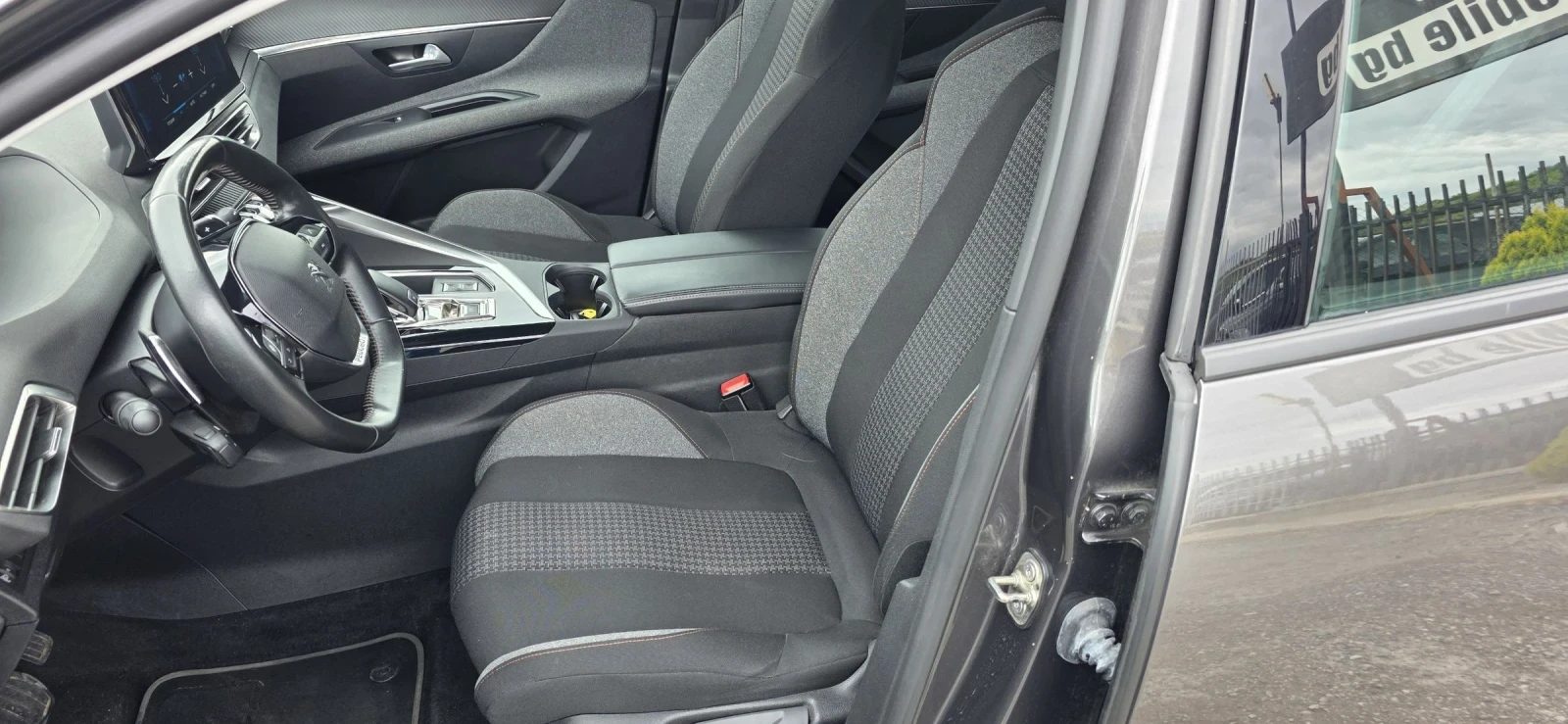 Peugeot 3008 1.5 HDI -EAT8-130hp | Mobile.bg � ����������� 9