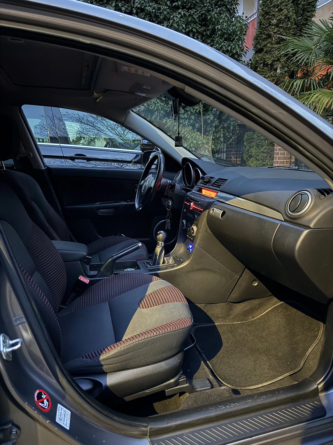 Mazda 3, снимка 7 - Автомобили и джипове - 56260987