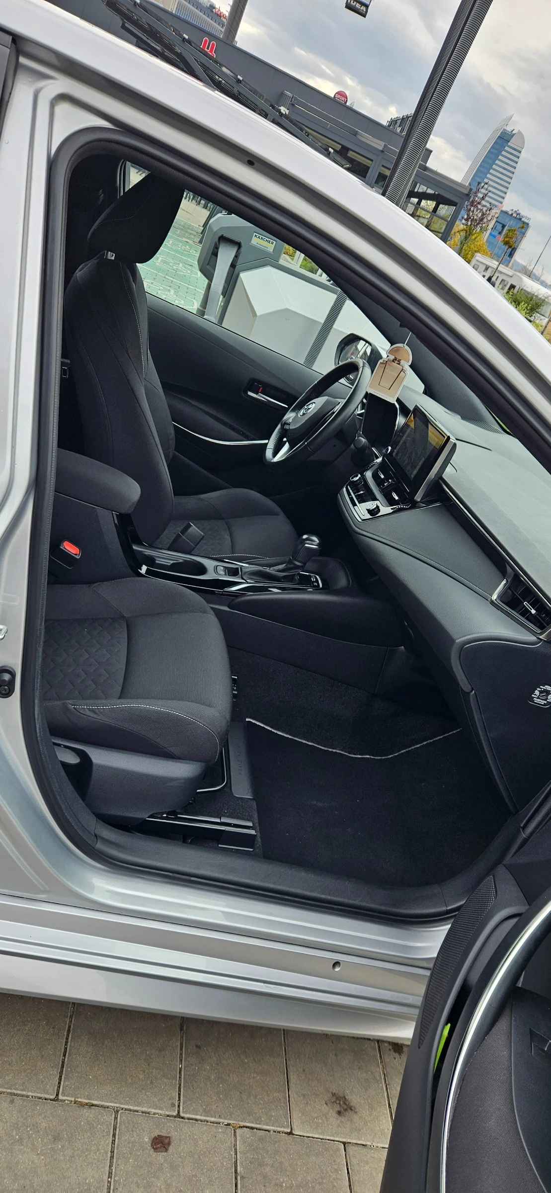 Toyota Corolla HB, снимка 15 - Автомобили и джипове - 56537585
