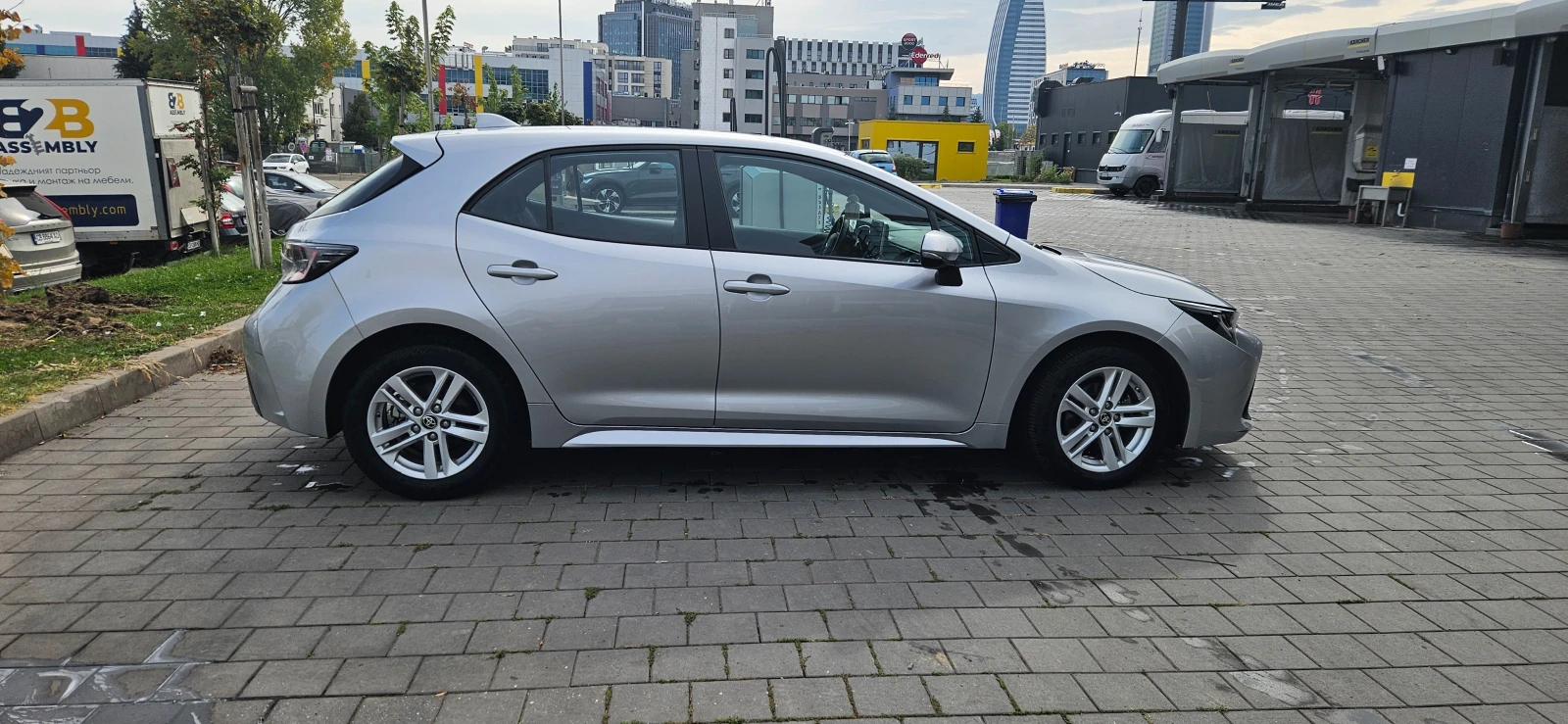 Toyota Corolla HB, снимка 6 - Автомобили и джипове - 56537585
