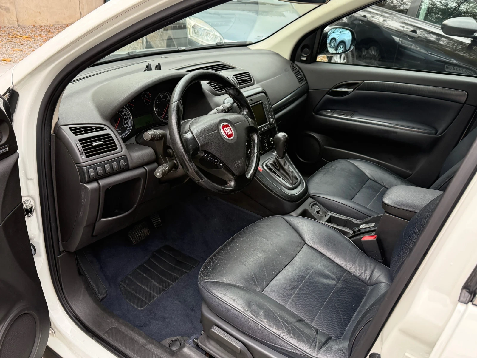 Fiat Croma 1.9 JTD 150k.c., снимка 8 - Автомобили и джипове - 56708985