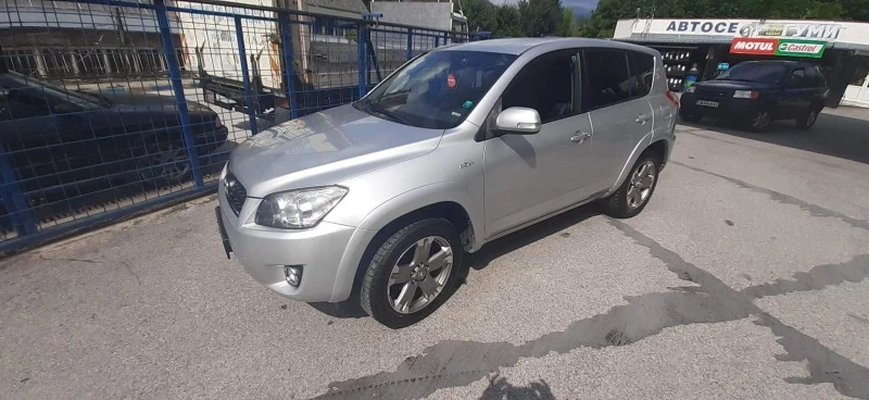 Toyota Rav4, снимка 1 - Автомобили и джипове - 49231689