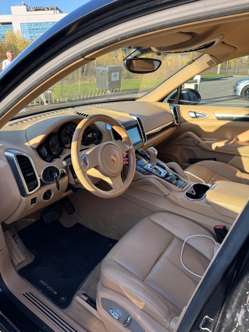 Porsche Cayenne 3.0 Diesel/Подгрев/Carplay/TOP, снимка 12 - Автомобили и джипове - 47737176