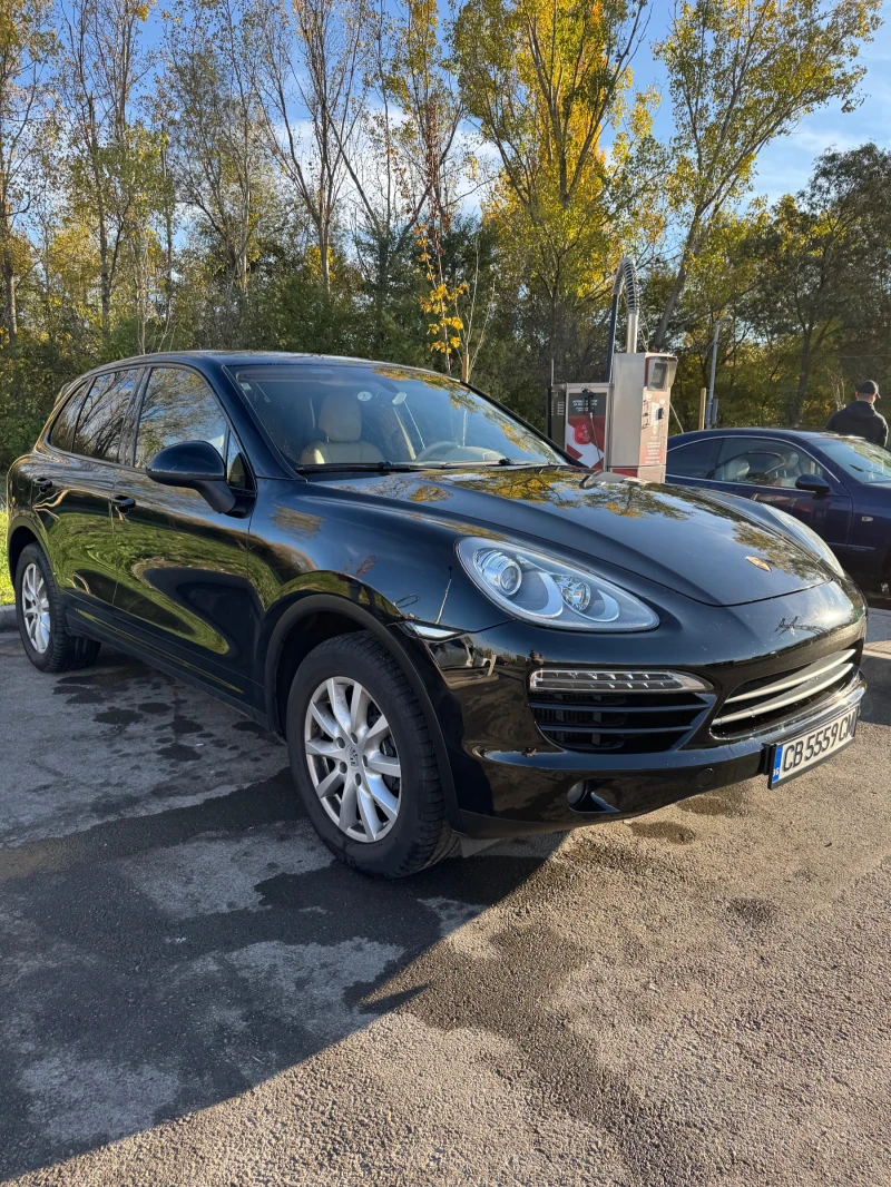 Porsche Cayenne 3.0 Diesel/Подгрев/Carplay/TOP, снимка 2 - Автомобили и джипове - 47737176