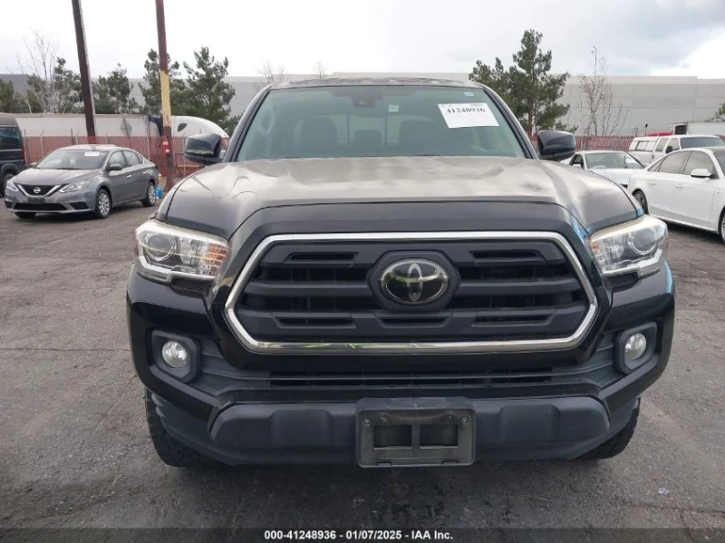 Toyota Tacoma 2018 TOYOTA TACOMA SR5 V6, снимка 2 - Автомобили и джипове - 48714977