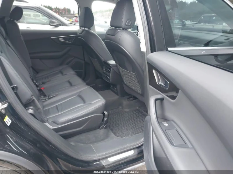 Audi Q7 PREMIUM PLUS / QUATTRO / TIPTRONIC / DISTRONIC    , снимка 10 - Автомобили и джипове - 52770356