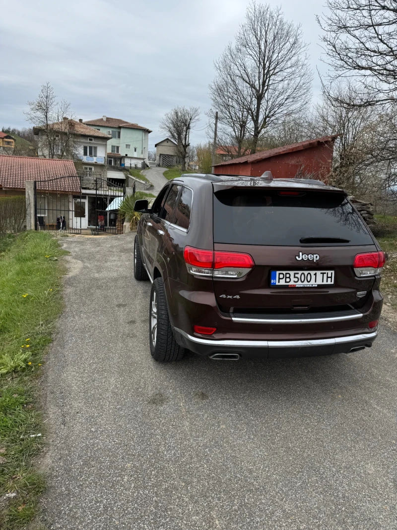 Jeep Grand cherokee 5.7 HEMI SUMMIT, снимка 3 - Автомобили и джипове - 52896135