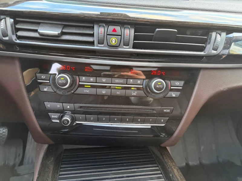 BMW X5 xDrive35i * CARFAX * АвтоКредит* (ЦЕНА ДО БГ), снимка 11 - Автомобили и джипове - 53264257