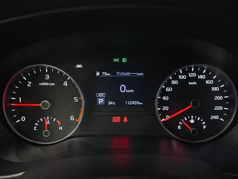 Kia Sportage 2.0 2Wd Prestige, снимка 8 - Автомобили и джипове - 55885419
