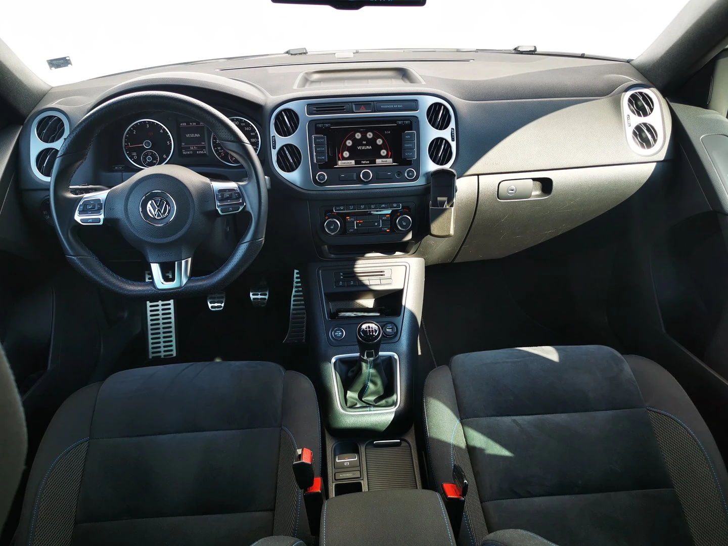 VW Tiguan Sport&Style 2.0TDI BMT 4MOTION - изображение 4