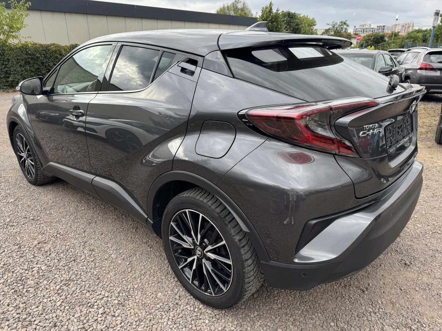 Toyota C-HR 1.8HSD Trend, 98к.с. - изображение 4
