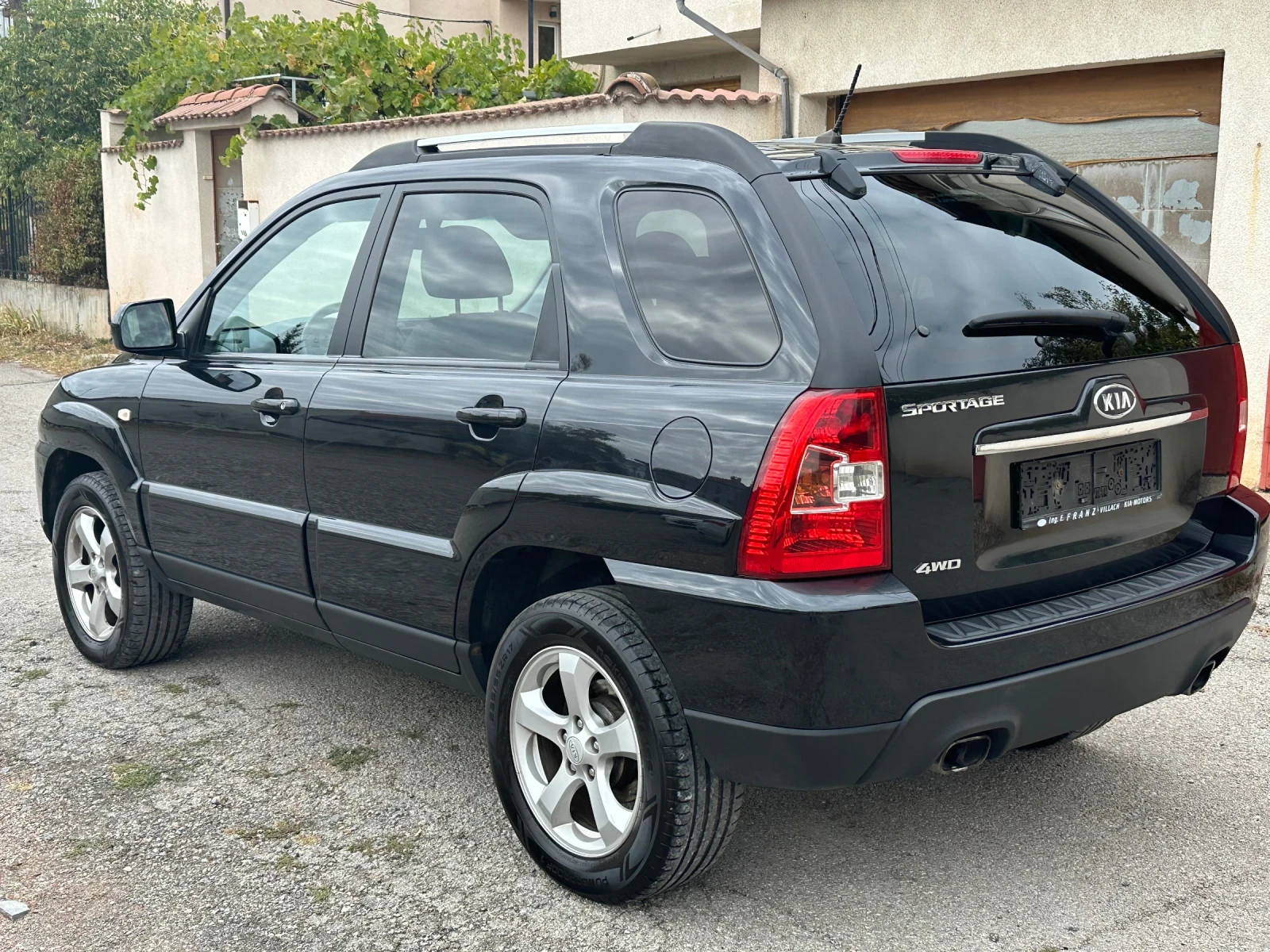 Kia Sportage 4Х4-Кожа-Много Запазена! - изображение 3