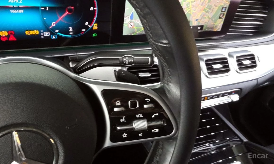 Mercedes-Benz GLE 300  - изображение 9