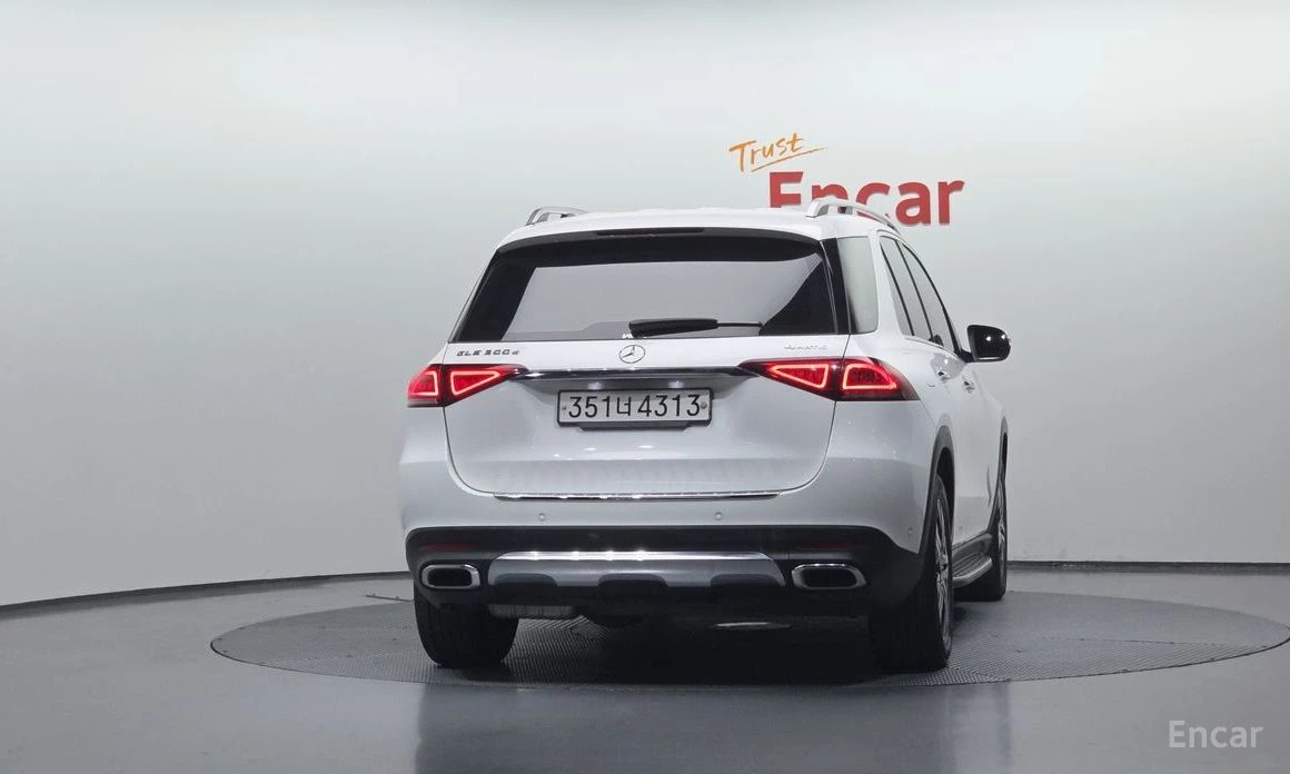 Mercedes-Benz GLE 300  - изображение 4