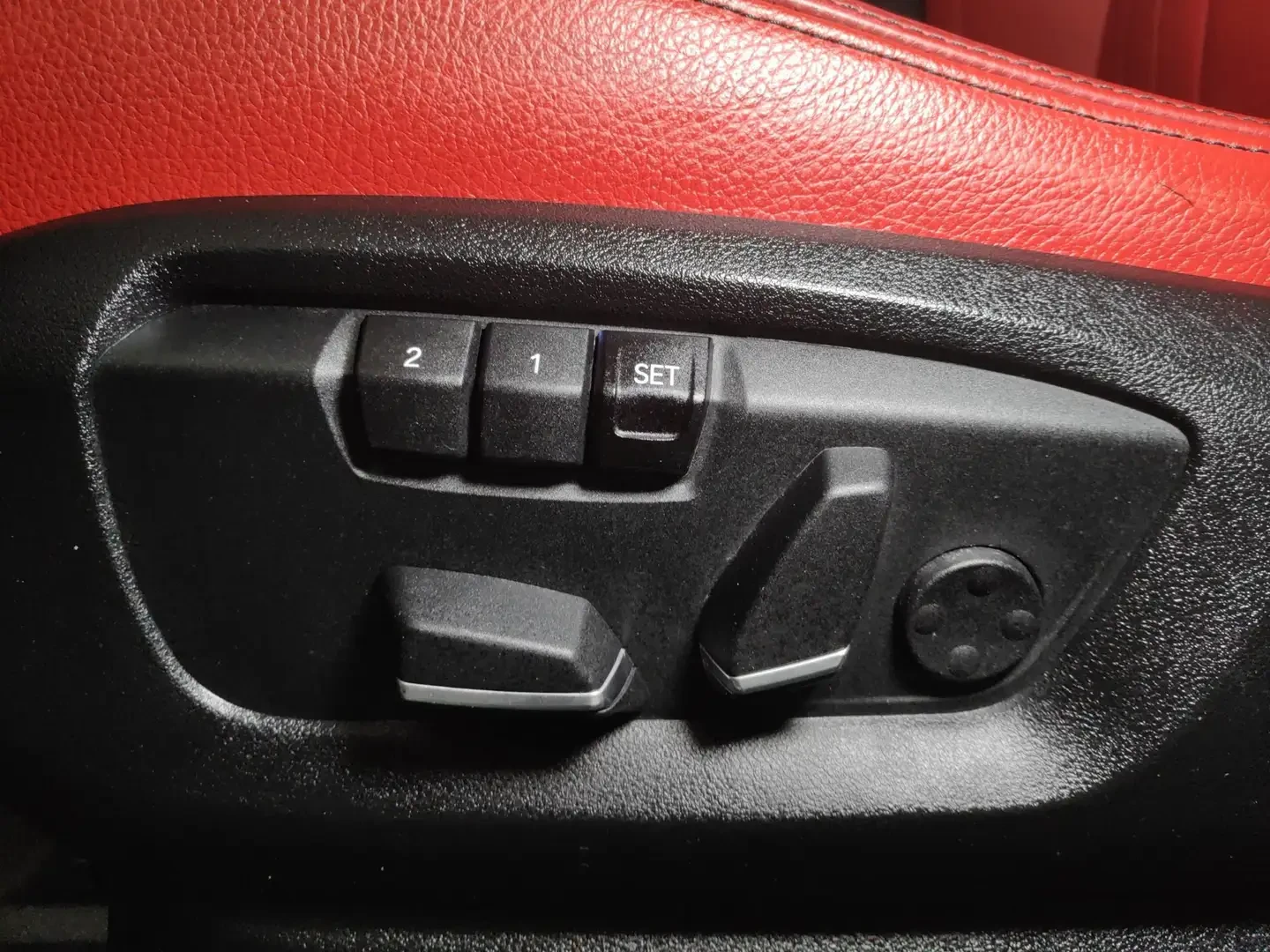 BMW X6 xDrive35i | No Accidents, снимка 13 - Автомобили и джипове - 53986722