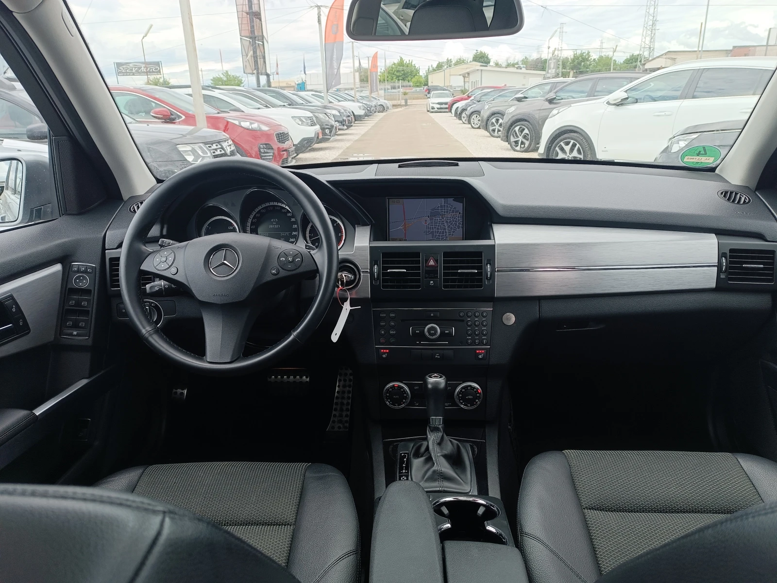 Mercedes-Benz GLK 350CDI-LED/NAVI/PANORAMA/PODGREV/7 Gtronic, снимка 8 - Автомобили и джипове - 54652053
