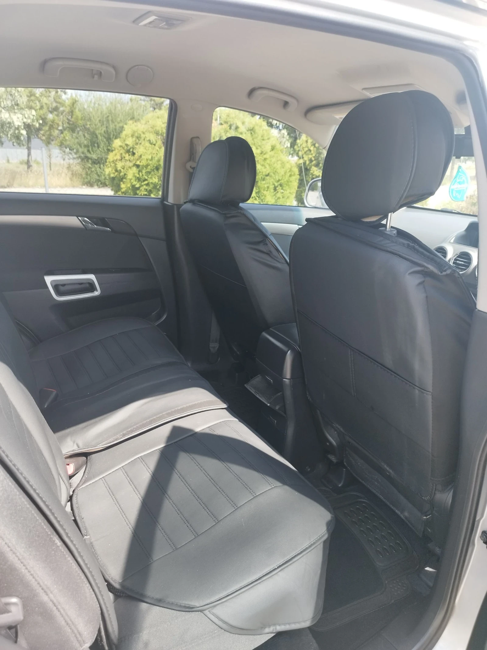 Opel Antara 2.4 LPG, снимка 9 - Автомобили и джипове - 55398410