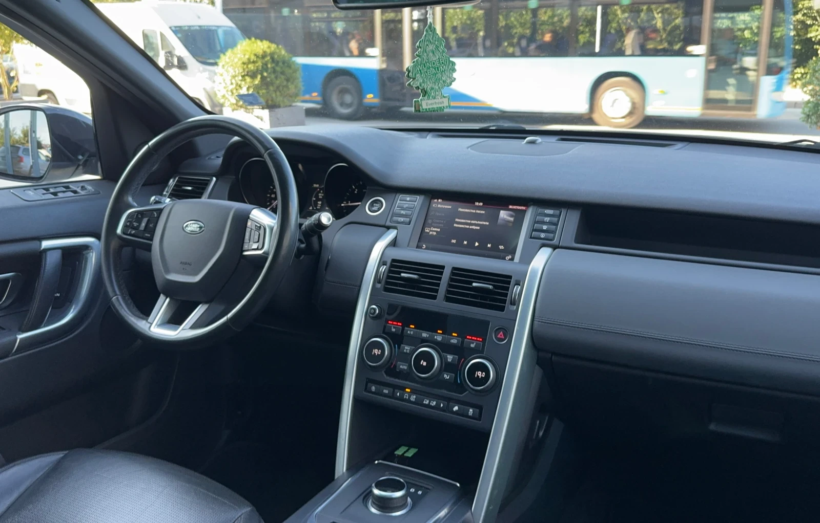 Land Rover Discovery Sport TD4/4x4/9ZF, снимка 6 - Автомобили и джипове - 55690186