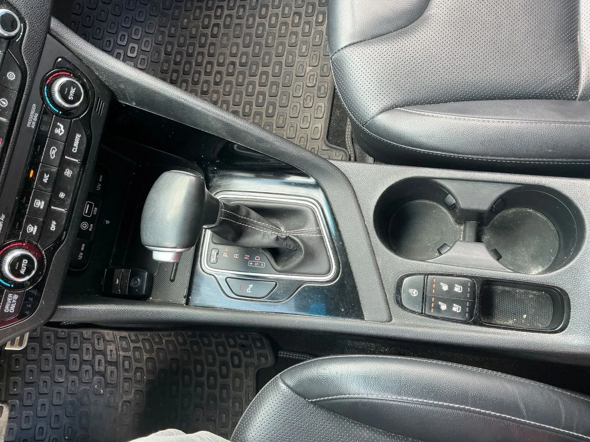 Kia Niro 1.6 Hybrid Spirit, снимка 10 - Автомобили и джипове - 55936932