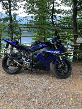  Yamaha YZF-R1