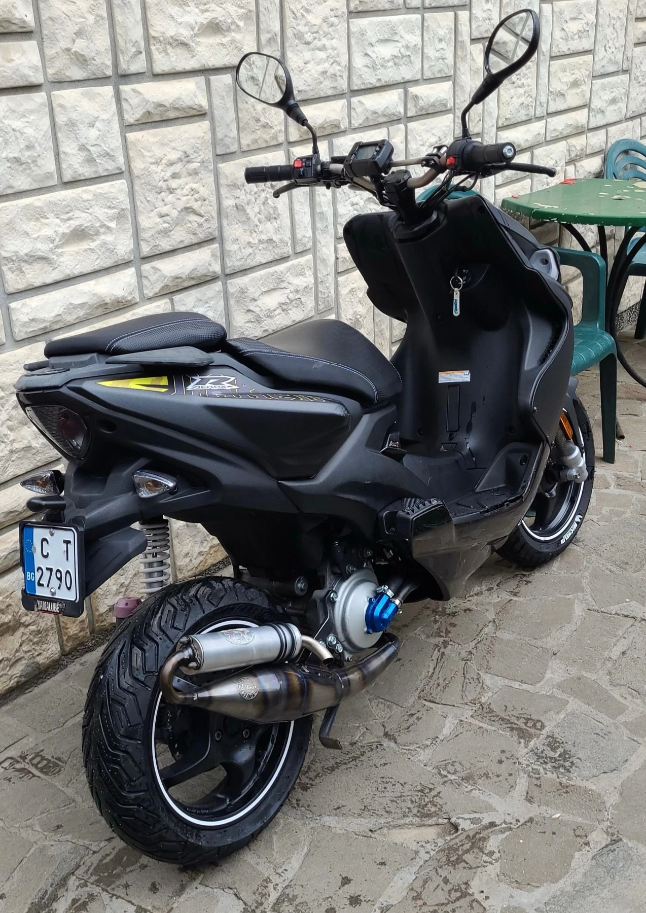 Yamaha Aerox Naked - изображение 4