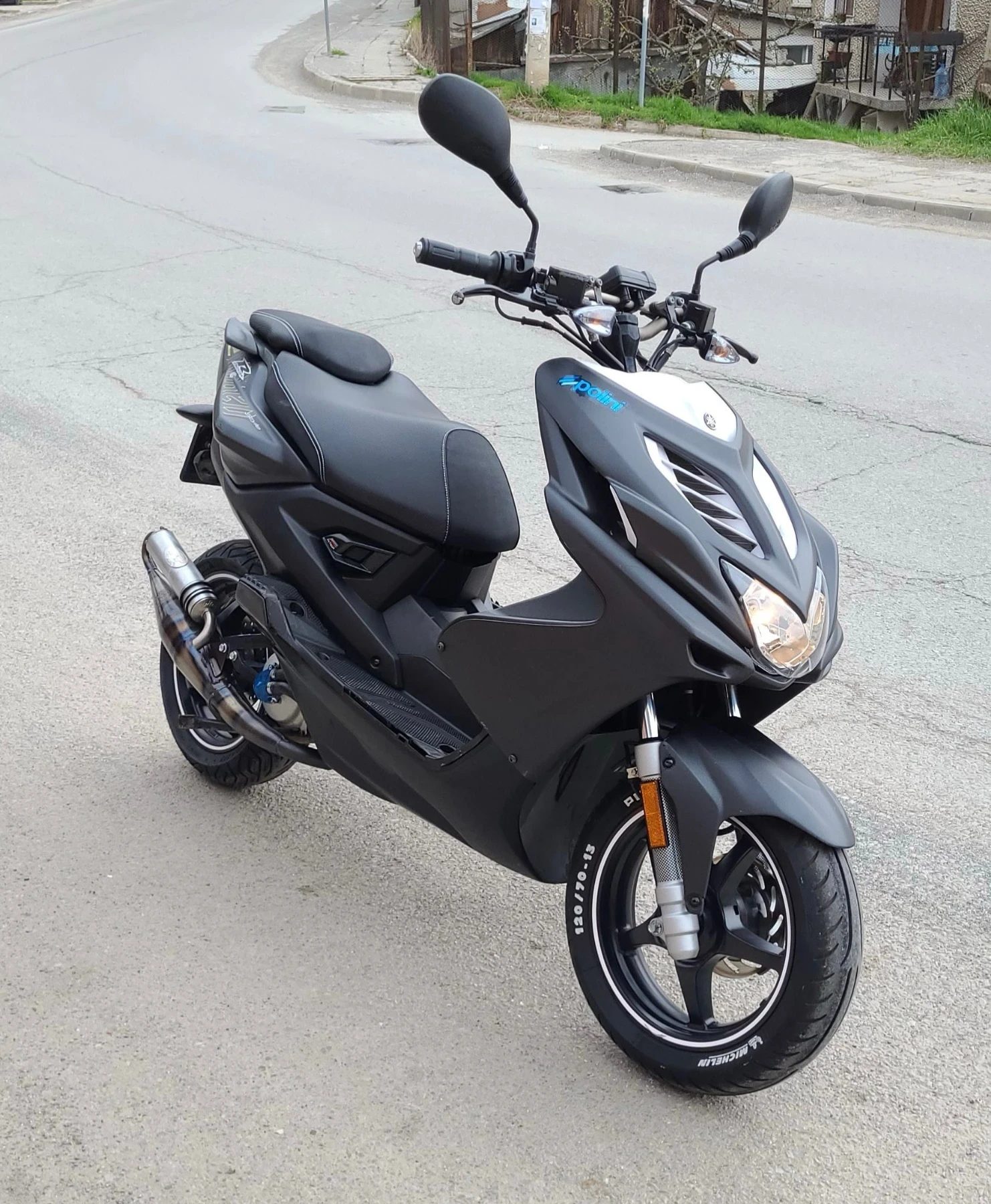 Yamaha Aerox Naked - изображение 3