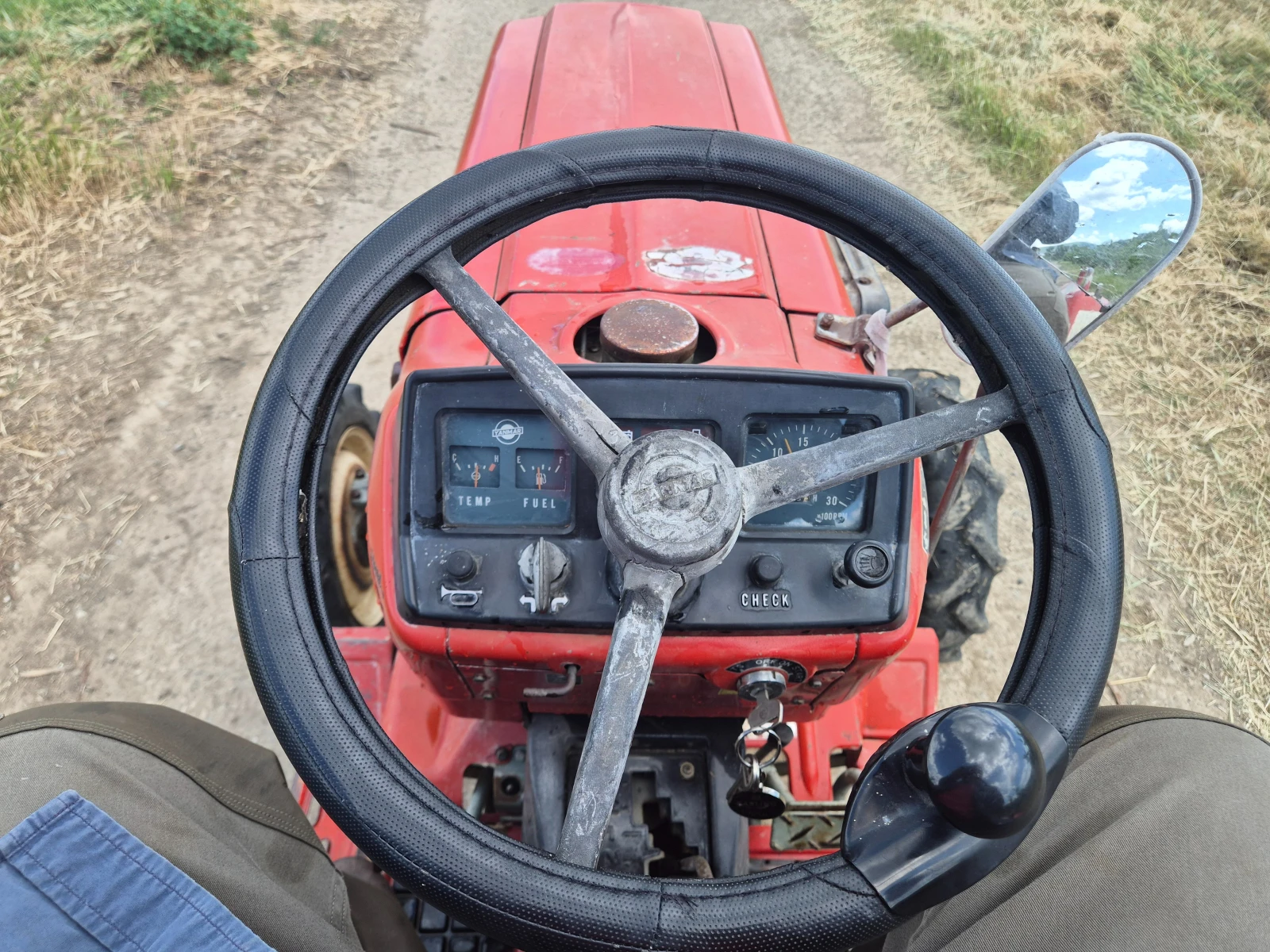 Трактор Yanmar YM1610D, снимка 7 - Селскостопанска техника - 54728568