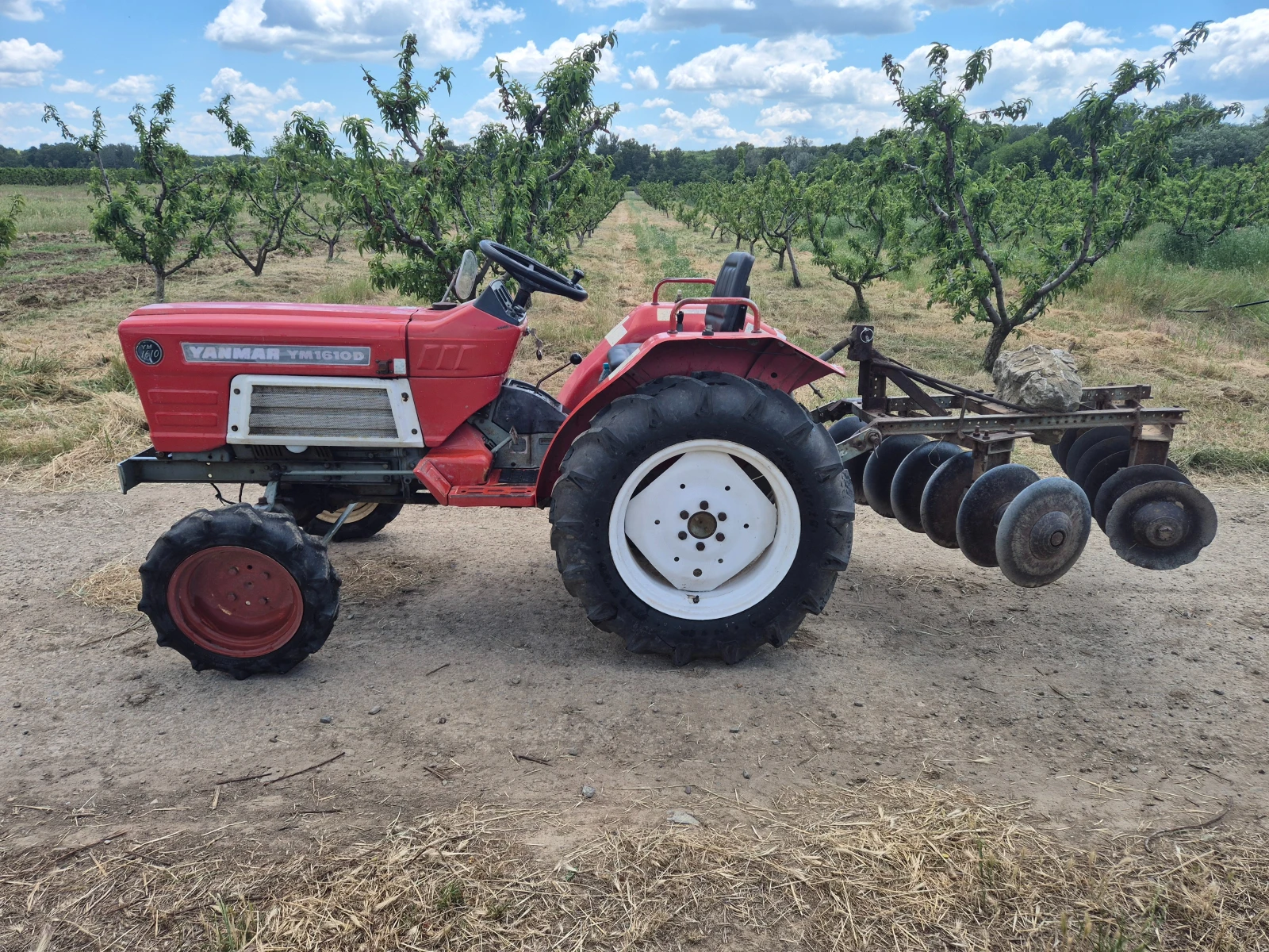 Трактор Yanmar YM1610D, снимка 2 - Селскостопанска техника - 54728568