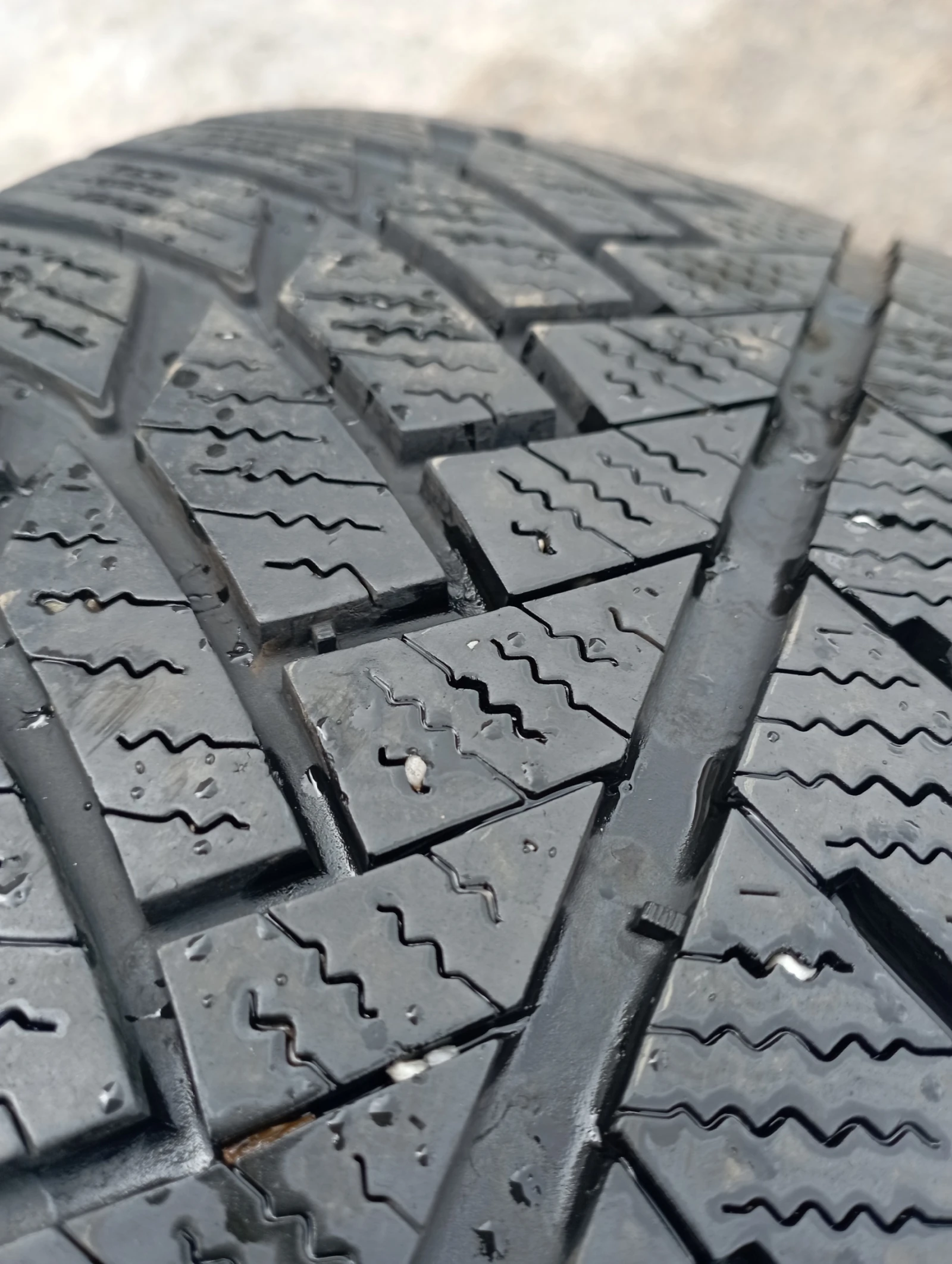  245/45R18 | Mobile.bg   4