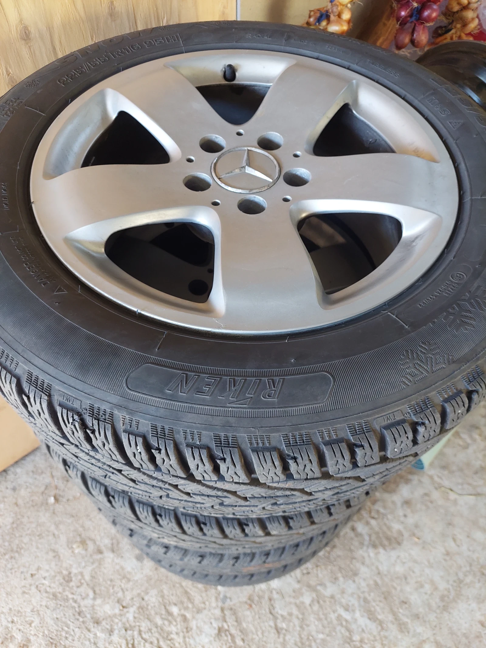 ���� � ������ 225/55R16 �� Mercedes-Benz | Mobile.bg � ����������� 1