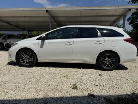 Toyota Auris 1.6i , снимка 2