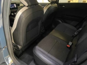 Renault Captur 1.6 Intens - Hybrid, снимка 9