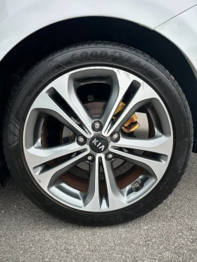 Kia Ceed 1.6 CRDI    | Mobile.bg    15