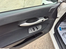 Toyota Auris 1.4D4D-Италия-Фейслифт  - 4200 € / 8214.49 лв. - 17387515 6