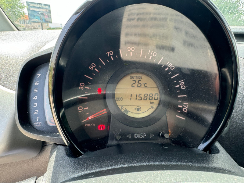 Toyota Aygo 1.0 I евро 6, снимка 10 - Автомобили и джипове - 46318544