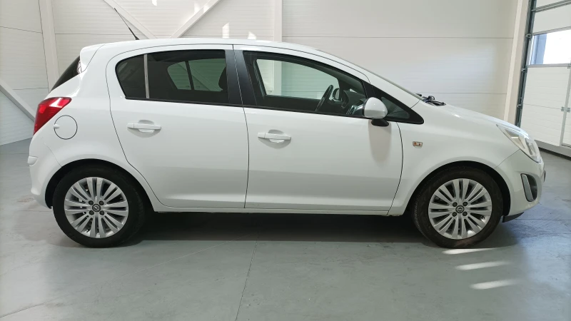 Opel Corsa 1.3 D, снимка 4 - Автомобили и джипове - 47364167