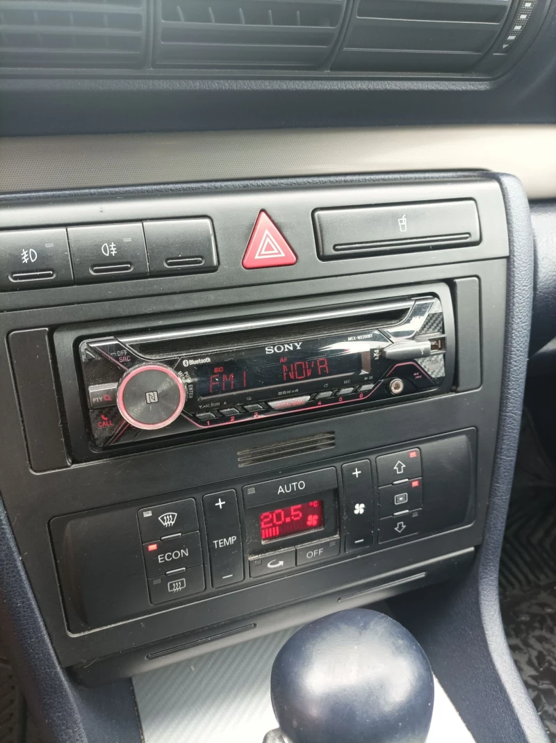 Audi A4 Фейслифт авант 1.8 125кс, снимка 12 - Автомобили и джипове - 51671835