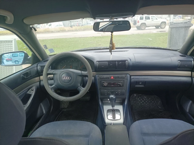 Audi A4 Фейслифт авант 1.8 125кс, снимка 7 - Автомобили и джипове - 51671835