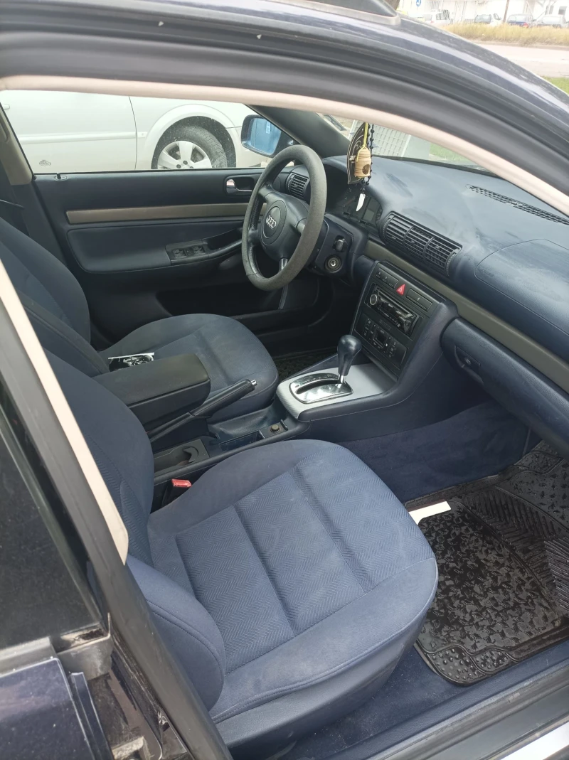 Audi A4 Фейслифт авант 1.8 125кс, снимка 6 - Автомобили и джипове - 51671835